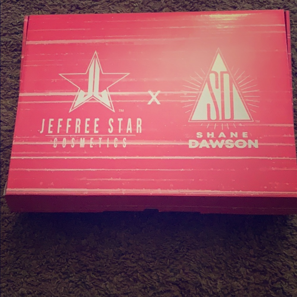 Jeffree Star x Shane Dawson Pink Pig mirror